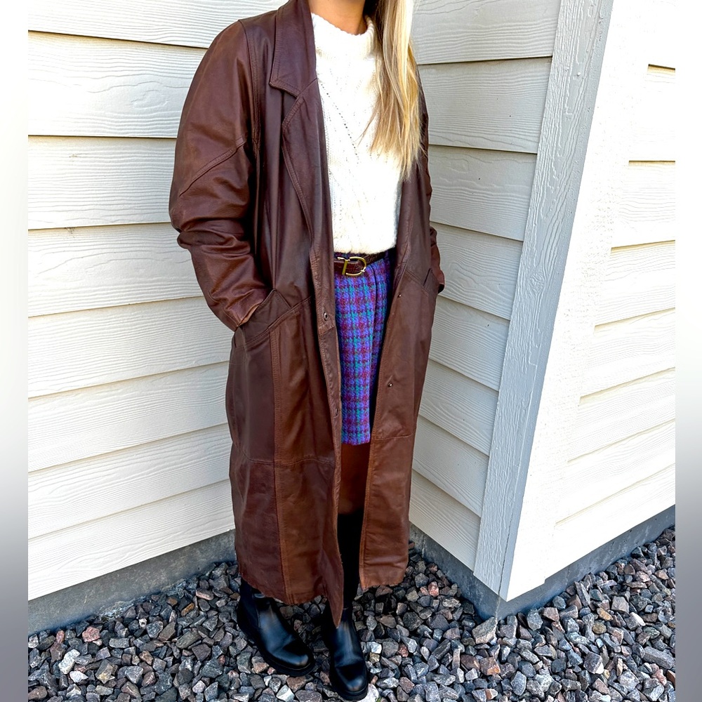 Vintage 100% leather Laura Renee trench coat